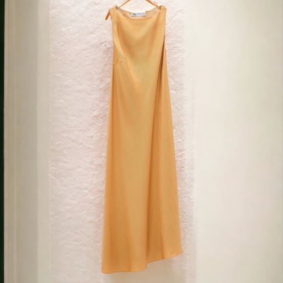 ZARA GOLD LINEN BLEND BIAS CUT RUSTIC MIDI DRESS
SIZE SMALL - Picture 6 of 11